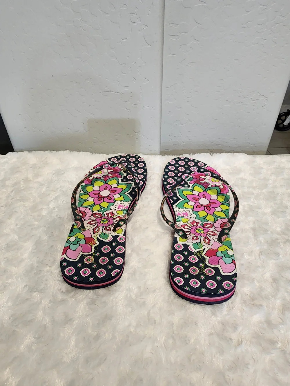Vera Bradley Floral Flip Flops - Picture 3 of 7